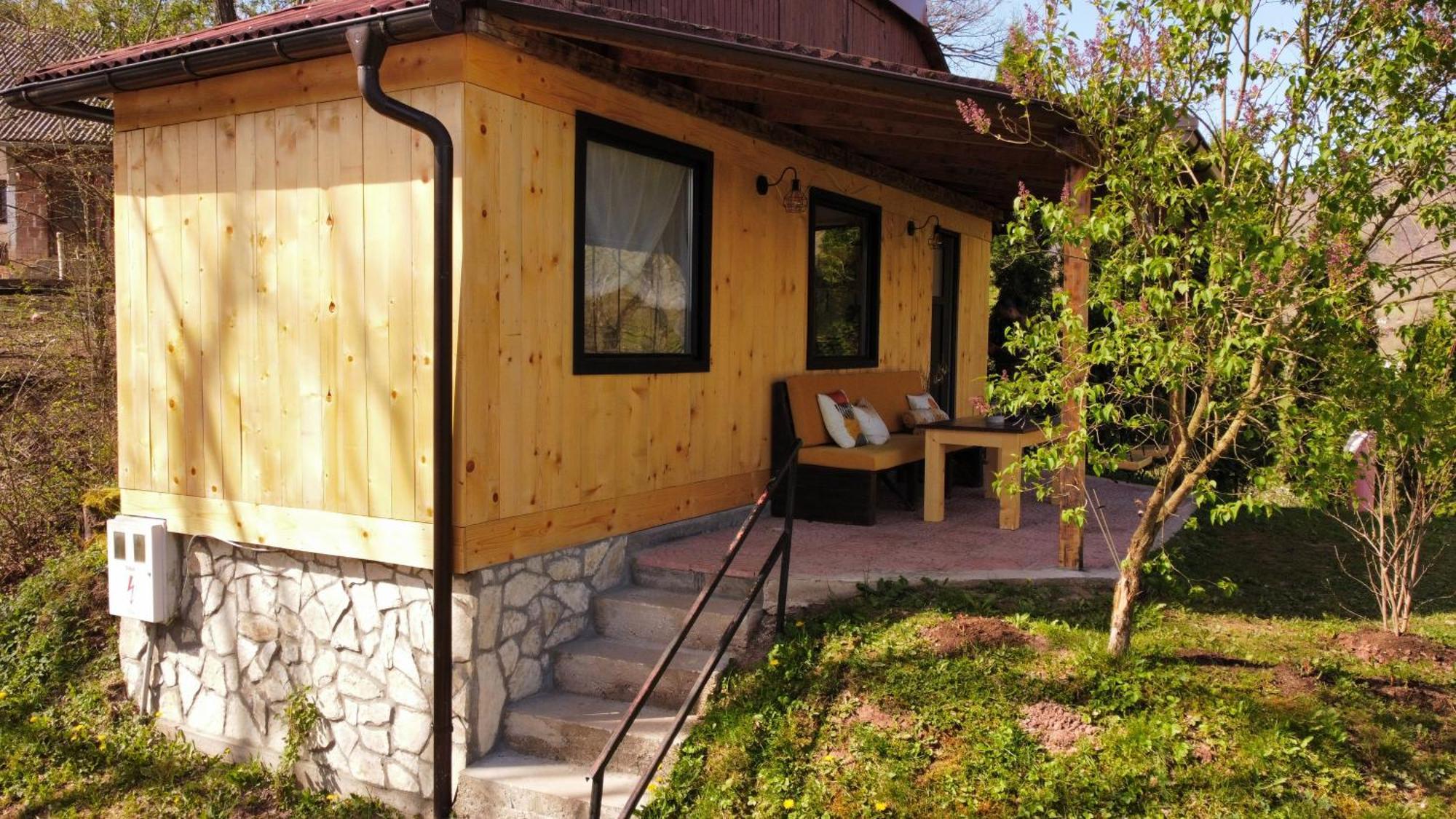 Апартаменти Sole Tiny House Sipovo Екстер'єр фото
